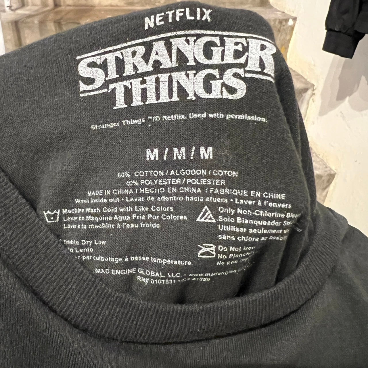 海外オフィシャル ストレンジャーシングス ファイヤーロゴT