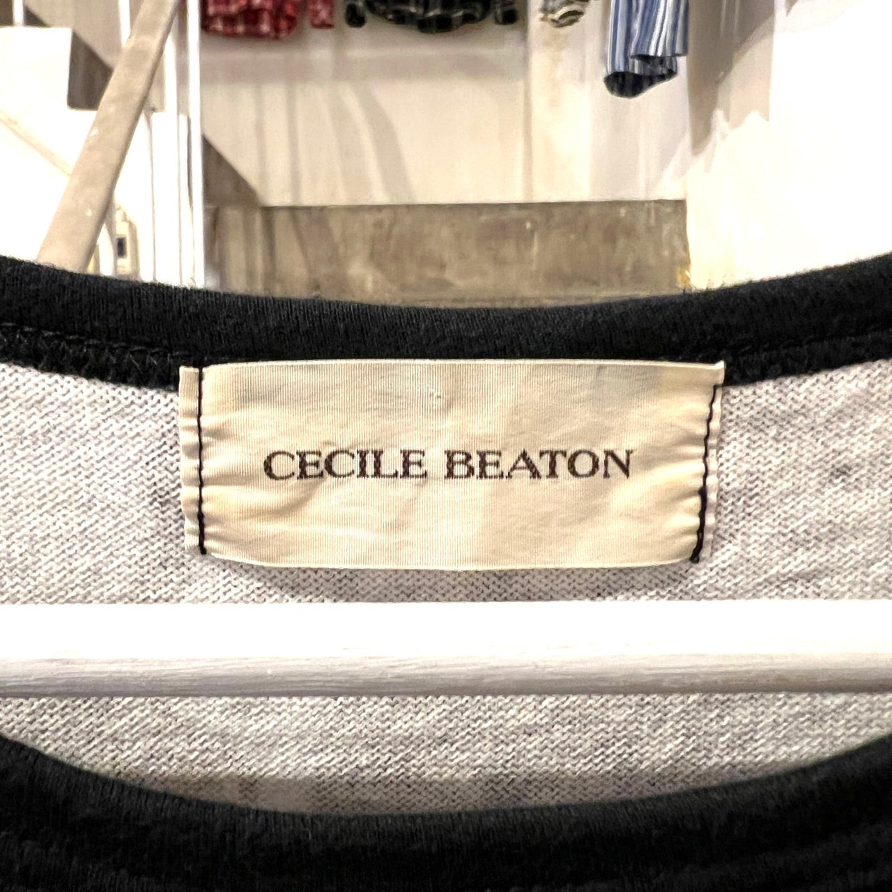 写真家 CECILE BEATON 総柄T
